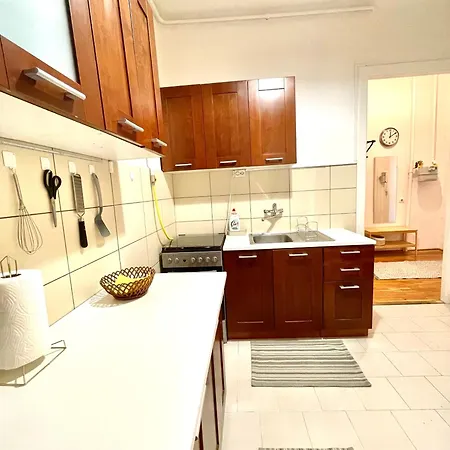 Fanni's Cosy Express In The Centre Apartment *